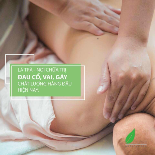 Bấm huyệt Cổ Vai Gáy tại Lá Trà